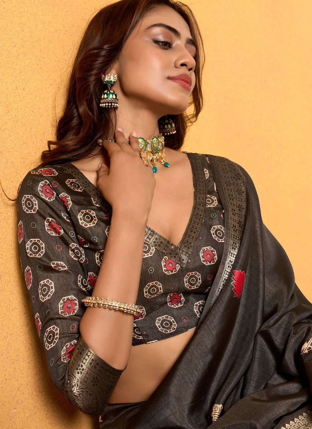 Classic Foliage Prints Silk Saree - S7675
