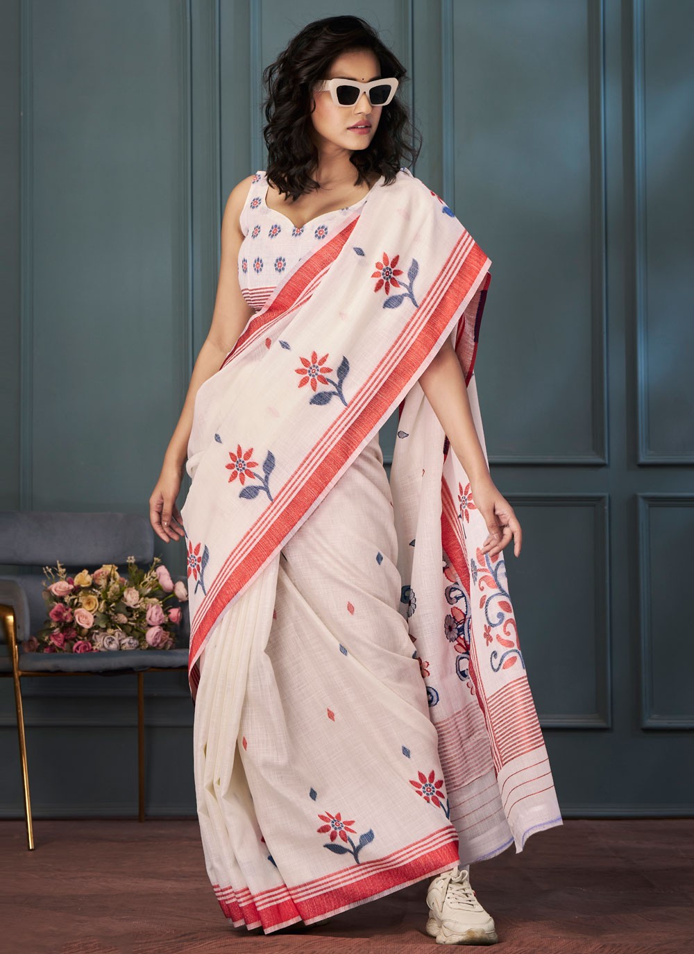 Classic Weaving Zari Linen Saree - S7705