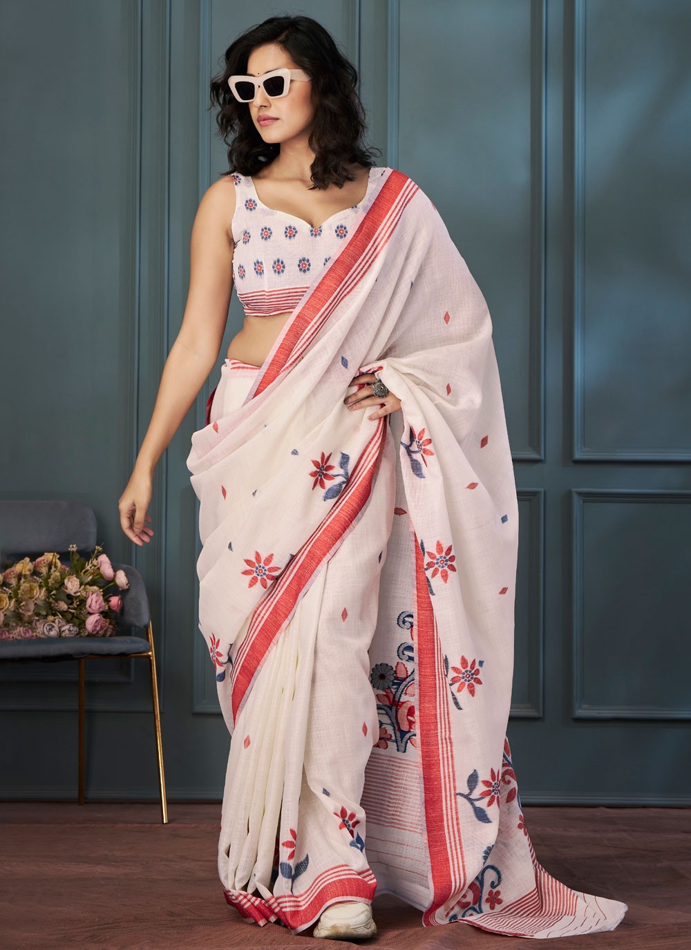 Classic Weaving Zari Linen Saree - S7705