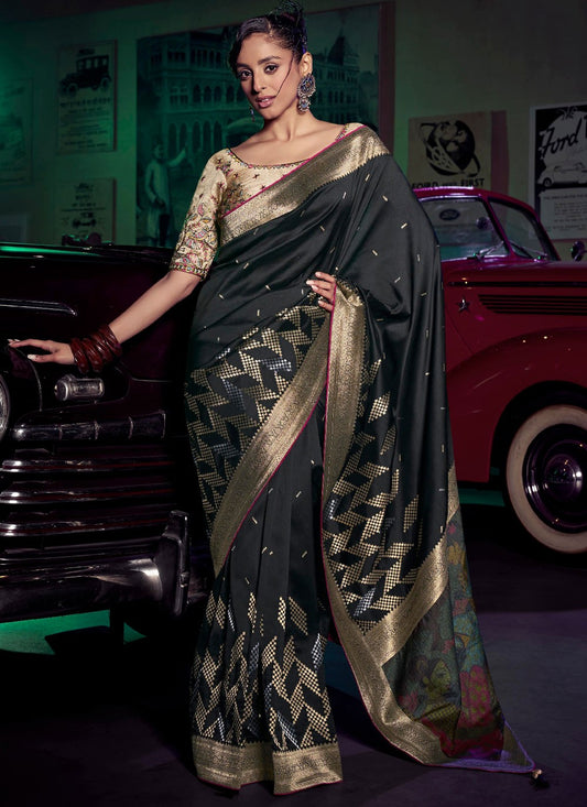 Black Pure Silk Designer Saree Weaving Zari S19045