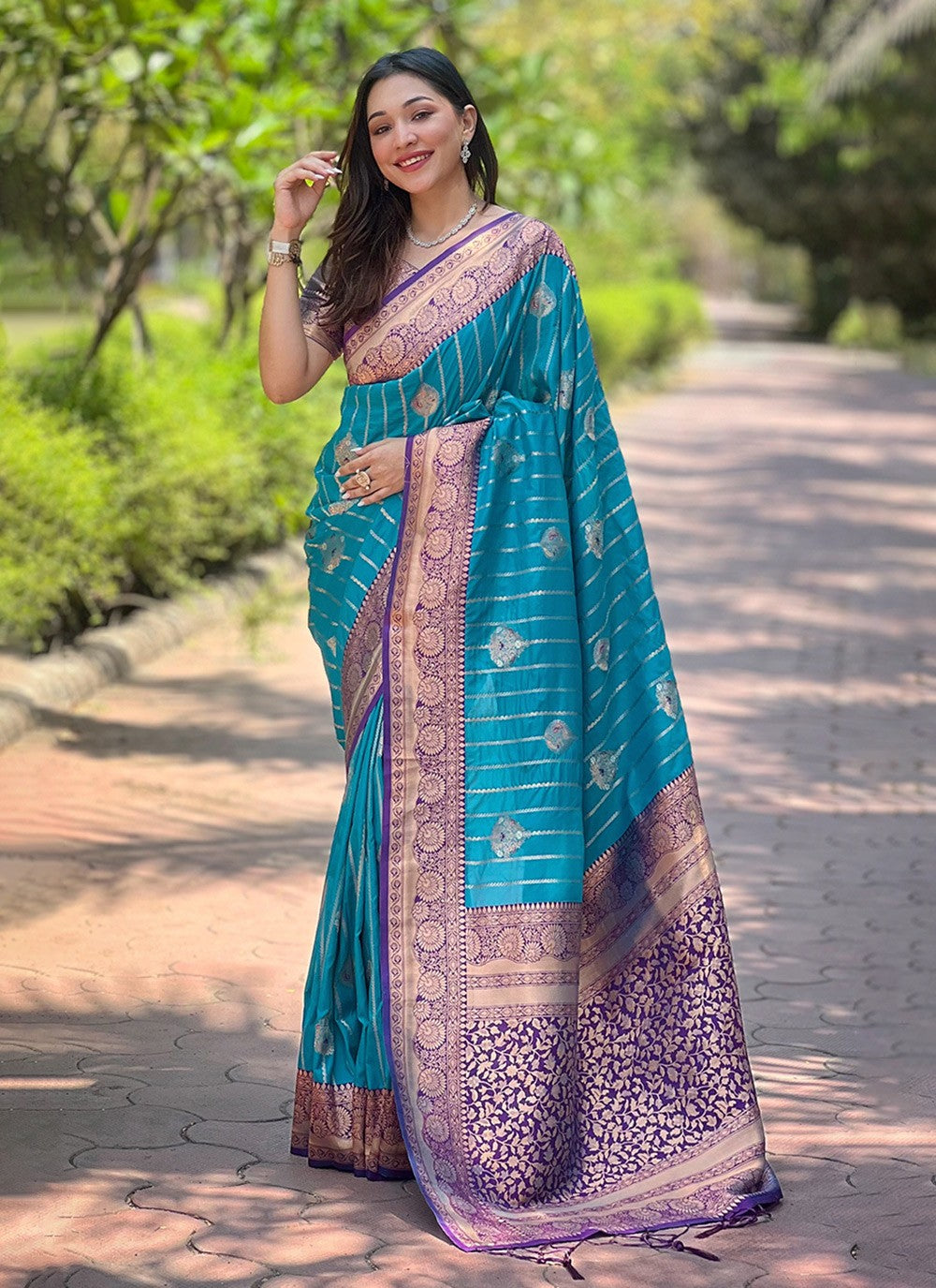 Traditional Weaving Zari Silk Saree - S8375