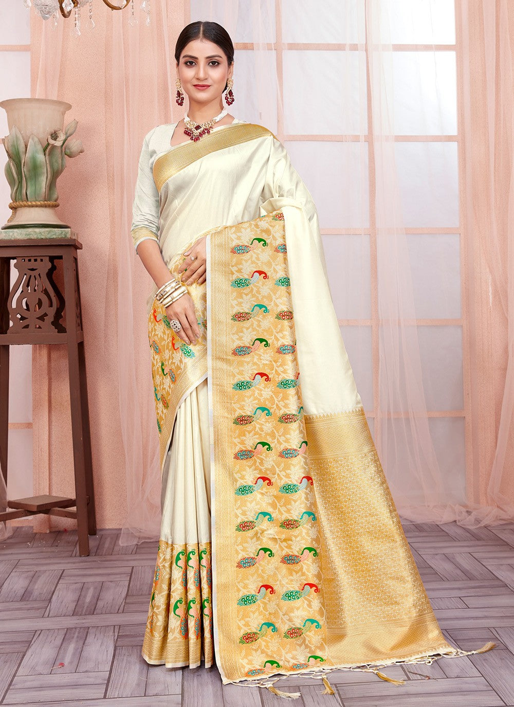 Traditional Weaving Zari Silk Saree - S5110
