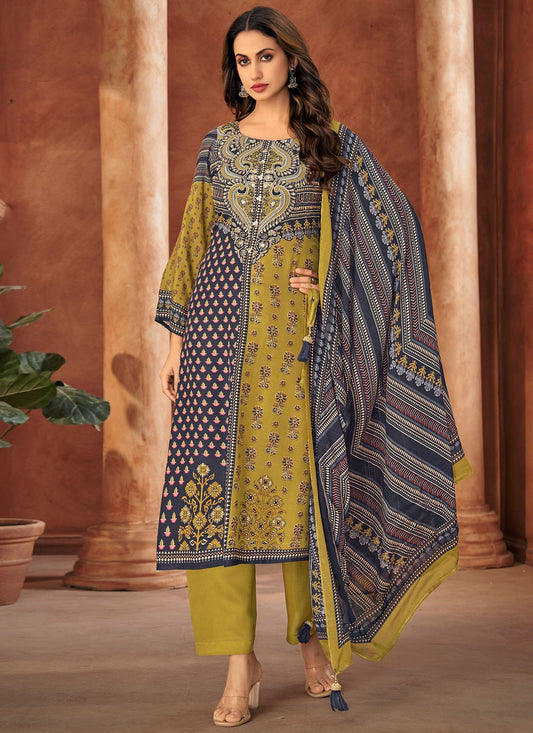 Digital Print Muslin Green Pant Style Suit T6372