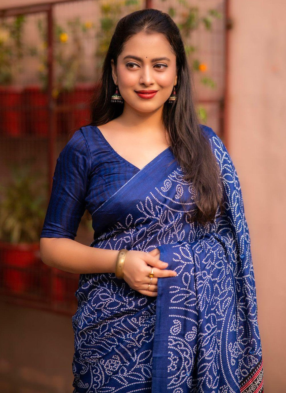 Trendy Digital Print Silk Blend Saree - S5734