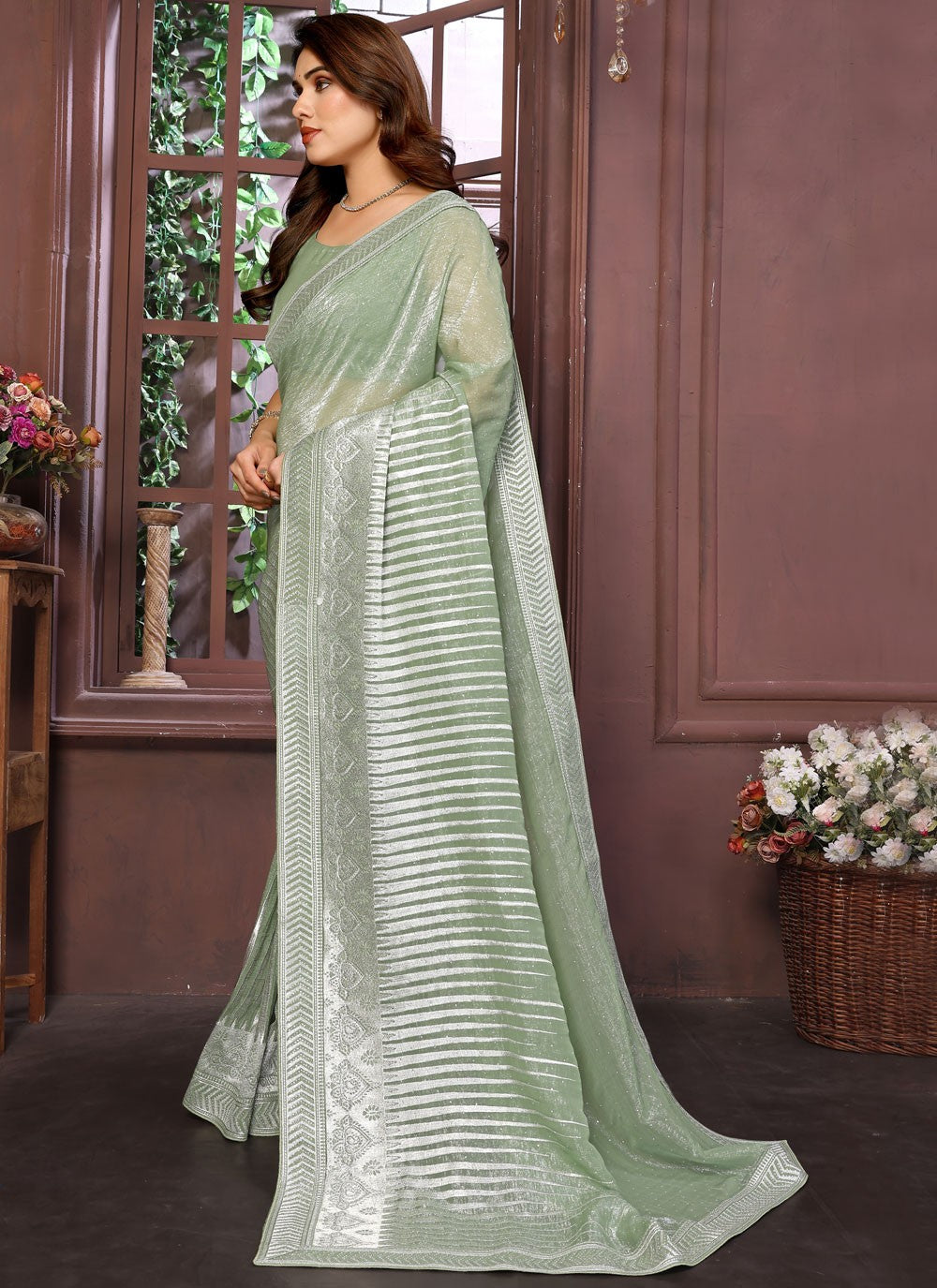 Green Pure Crepe Contemporary Saree Embroidered, Zari S15736