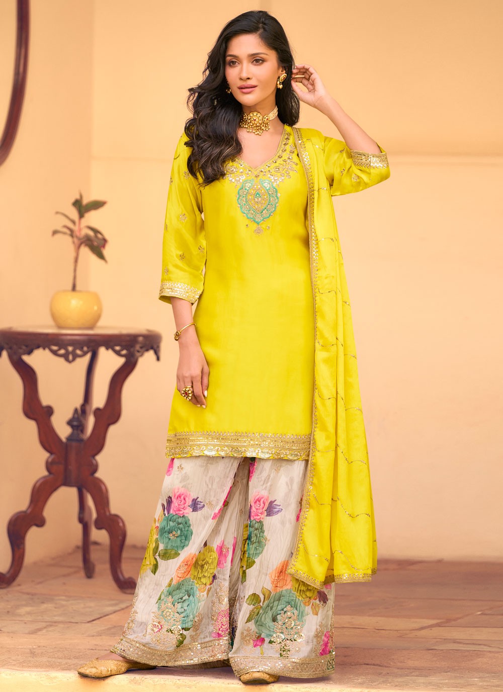 Palazzo Suit Embroidered Yellow T8550
