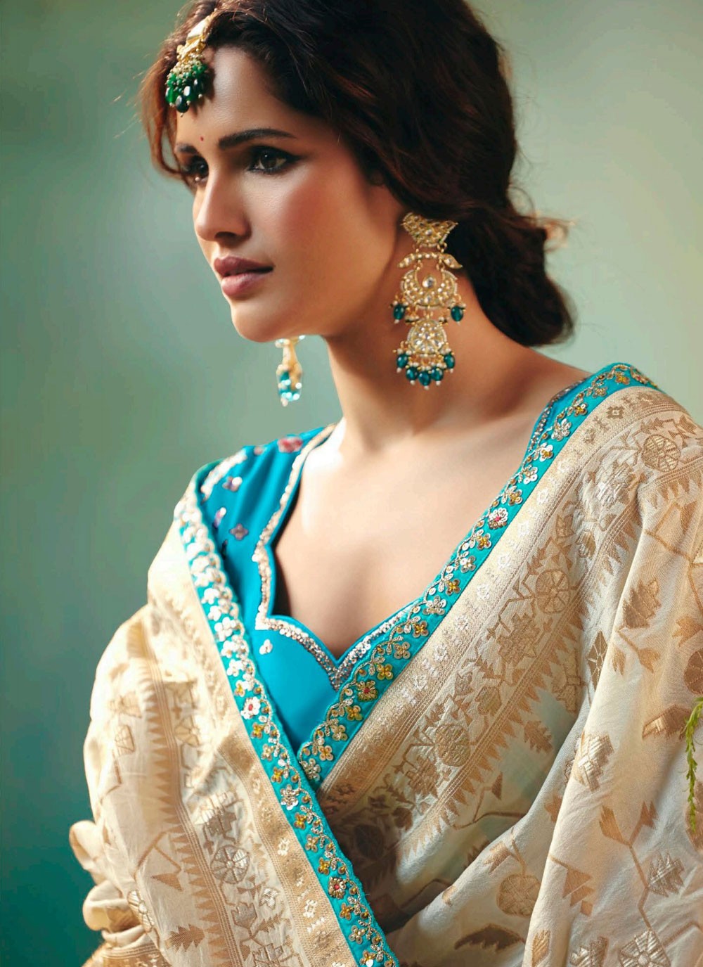 Cream Silk Trendy Saree Embroidered, Weaving Zari S20205