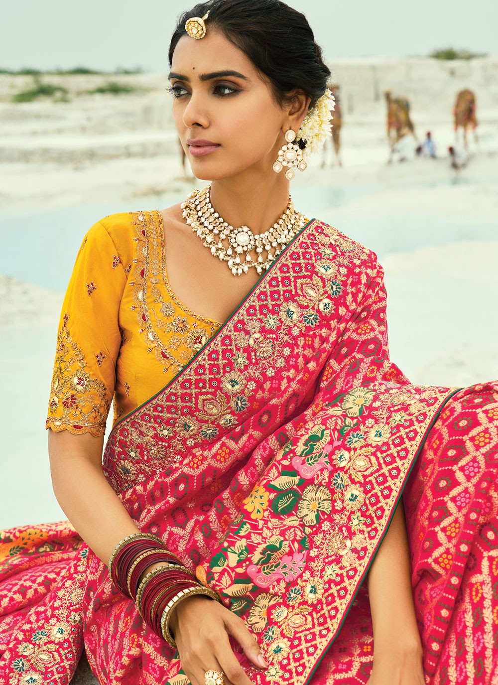 Red Pure Georgette Classic Saree Bandhej, Beads, Embroidered, Fancy Work, Zari S19121