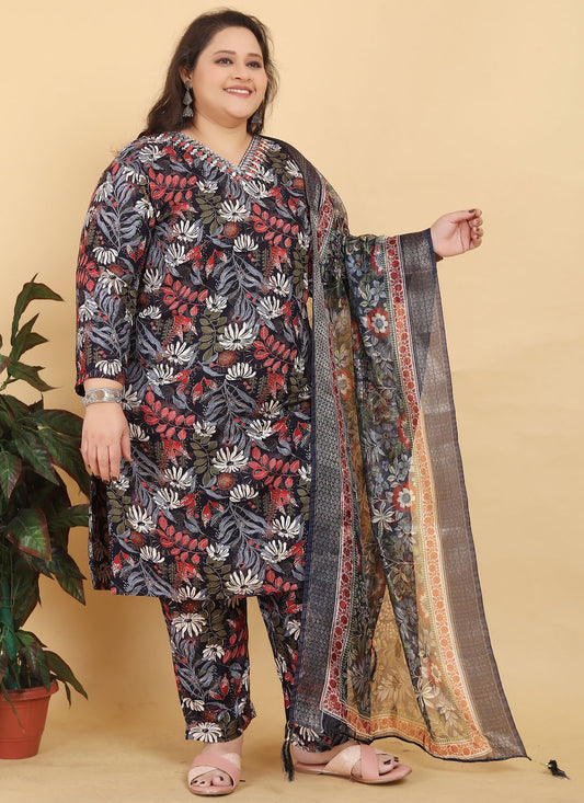 Salwar Suit Embroidered Black Rayon T5496