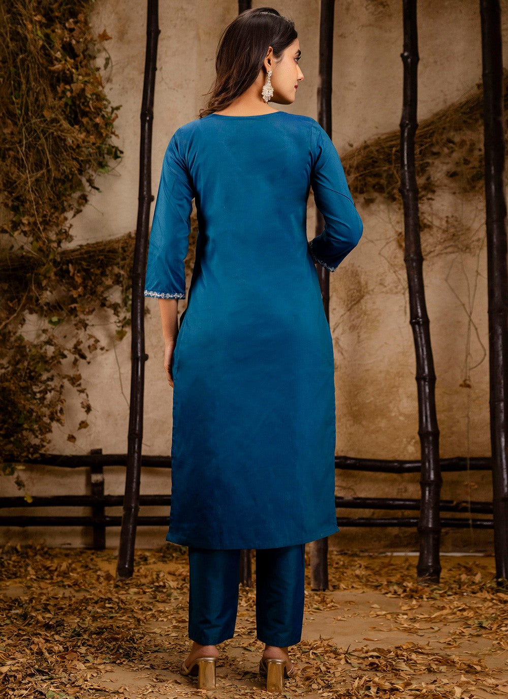 Salwar Suit Embroidered Teal T7361