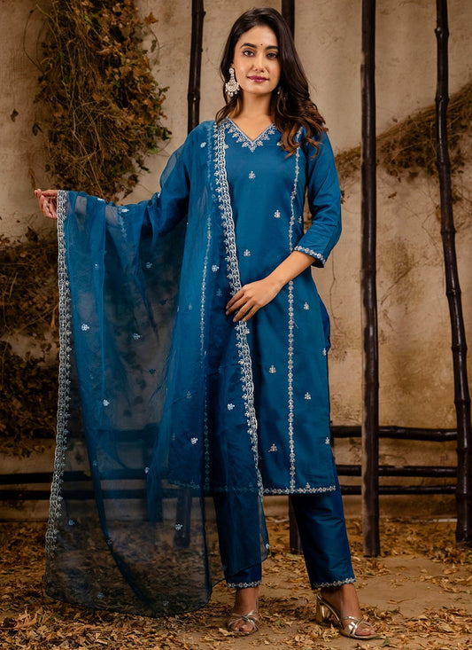Salwar Suit Embroidered Teal T7361