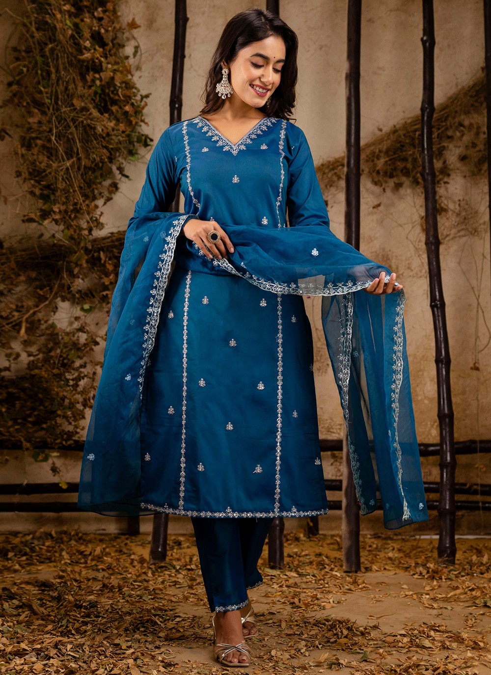 Salwar Suit Embroidered Teal T7361