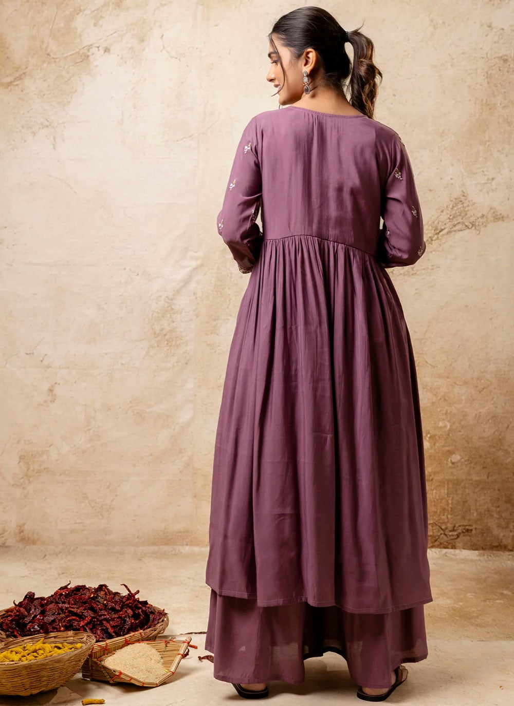 Embroidered Silk Blend Lavender Salwar Suit T6119
