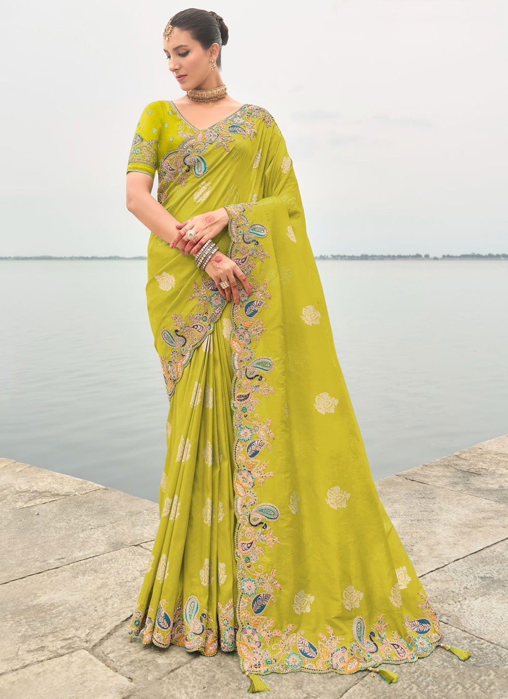 Buttis Silk Green Saree S14509