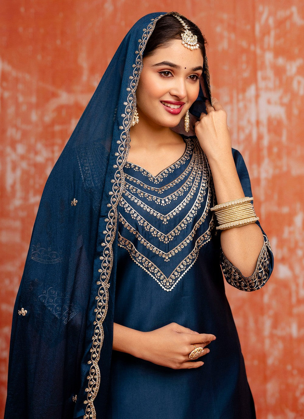 Salwar Suit Embroidered Teal T7350