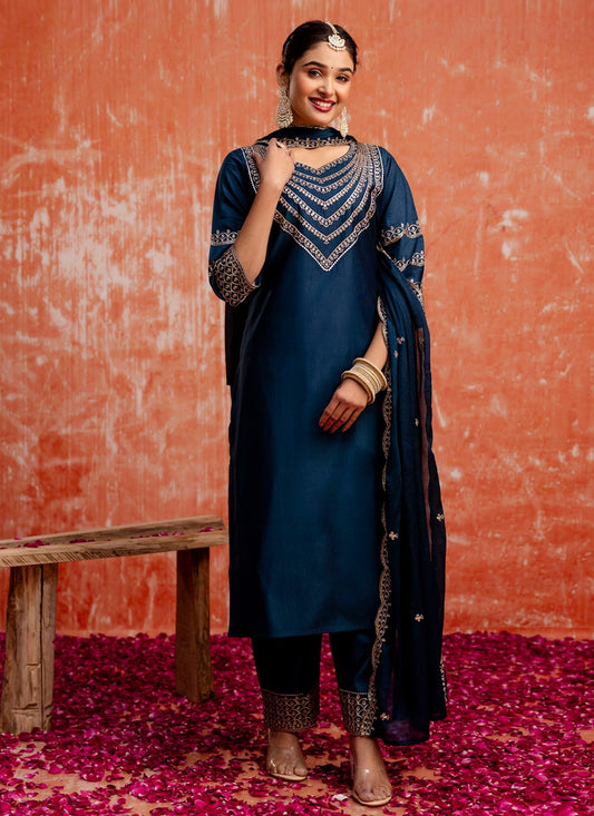 Salwar Suit Embroidered Teal T7350