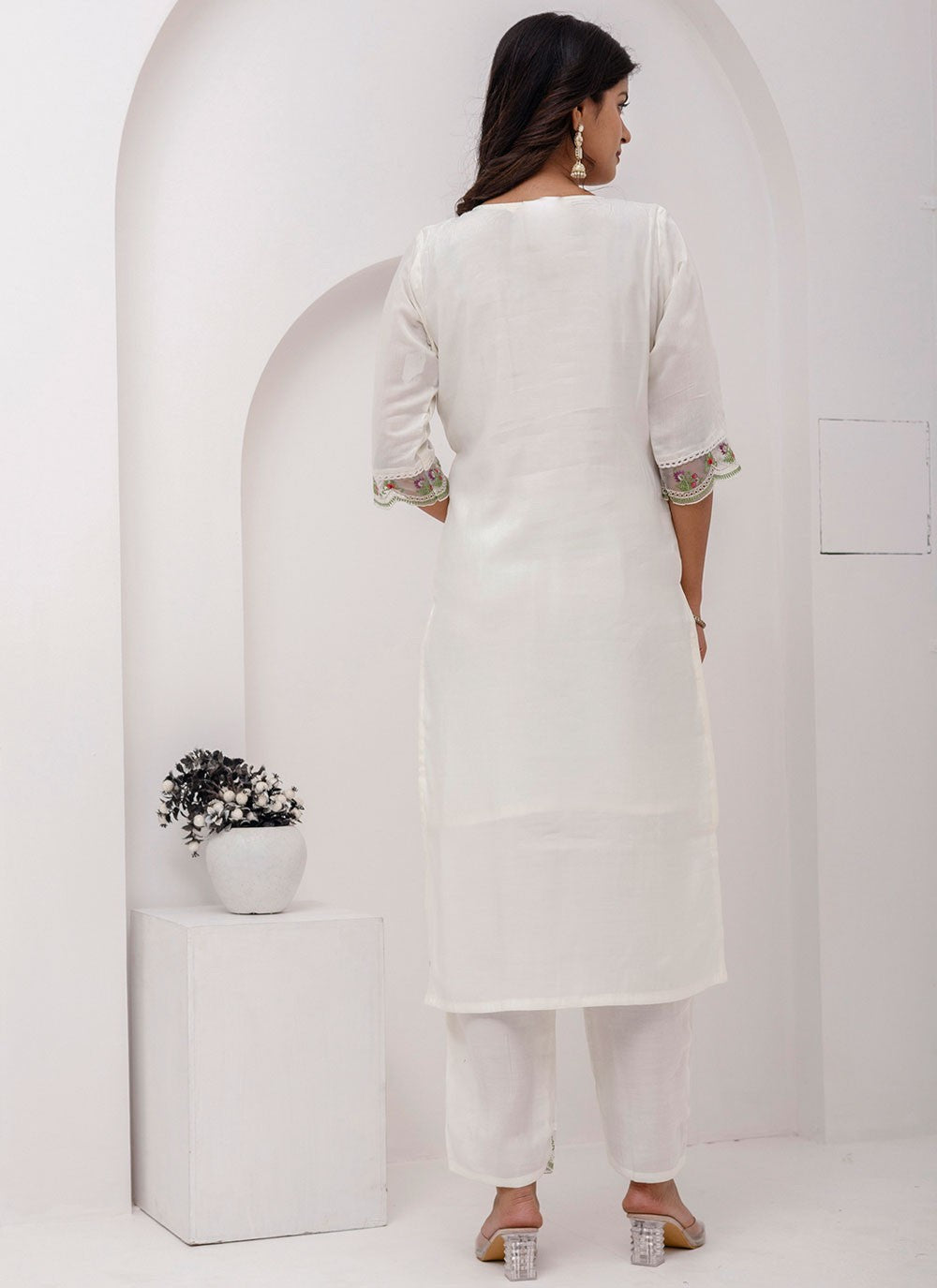 Archive Embroidered 316443 White T6722