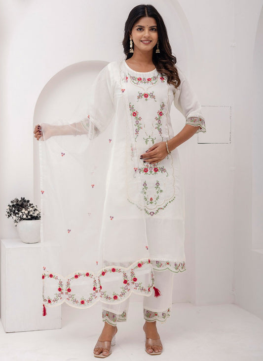 Archive Embroidered 316443 White T6722