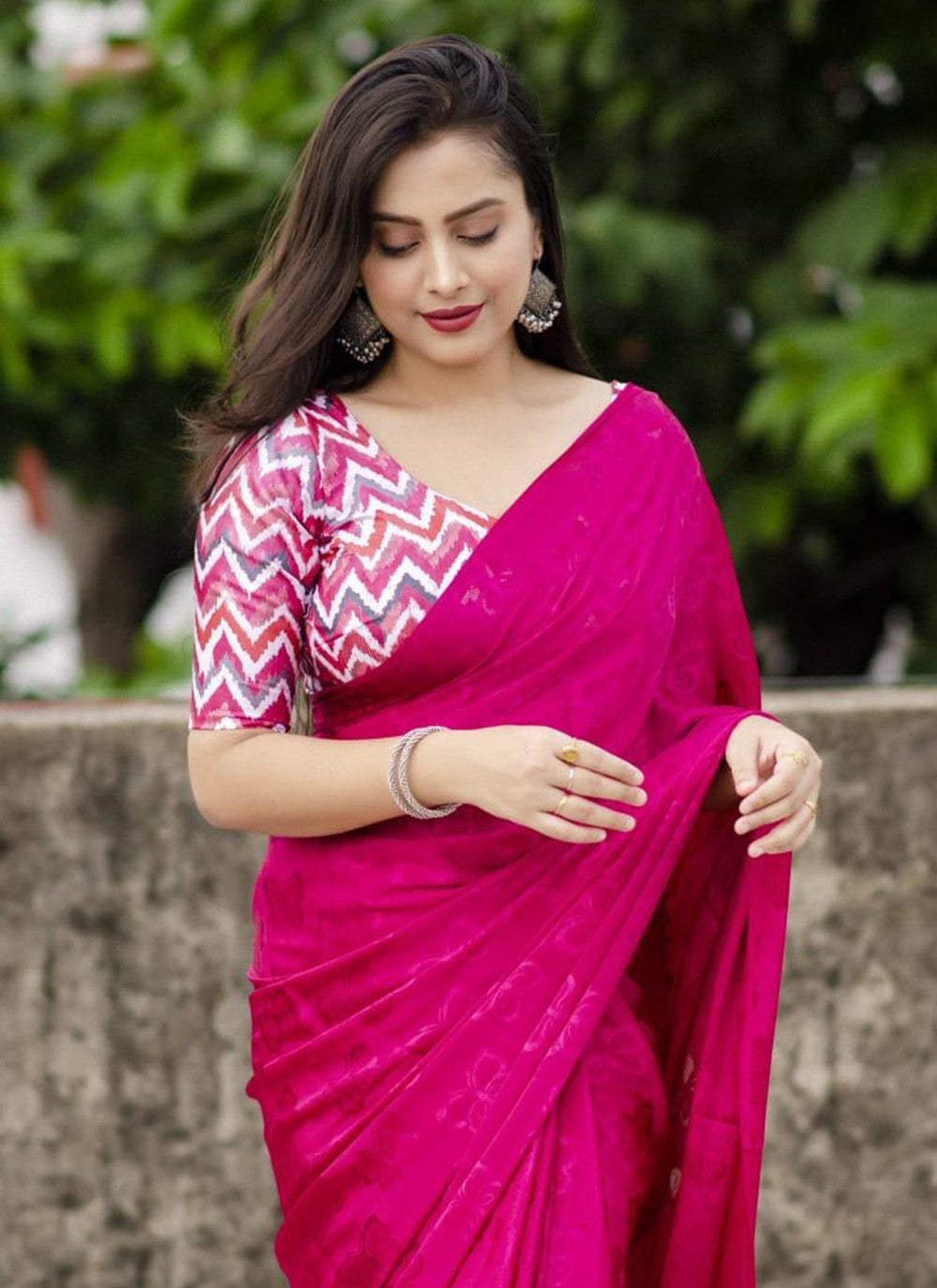 Trendy Woven Jute Silk Saree - S5779