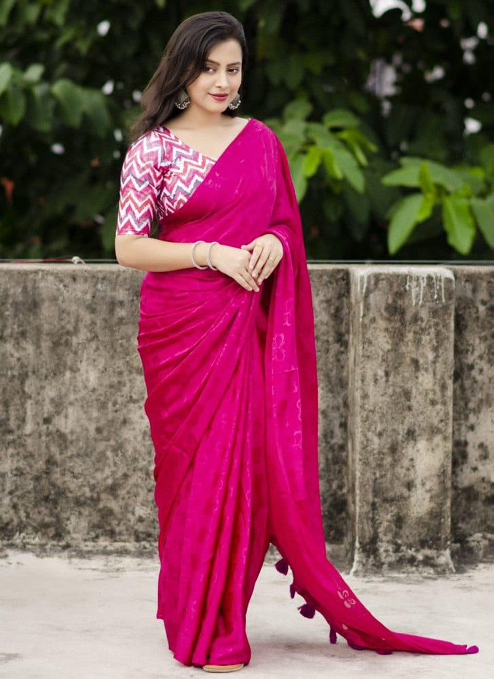 Trendy Woven Jute Silk Saree - S5779