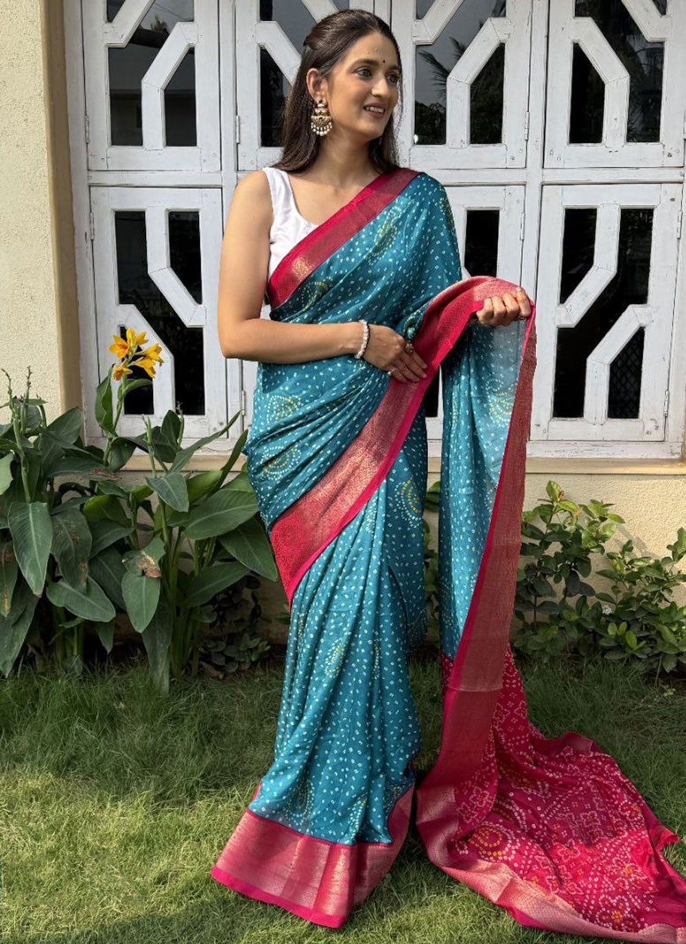 Foliage Prints, Jacquard Work Jacquard Saree - S11775