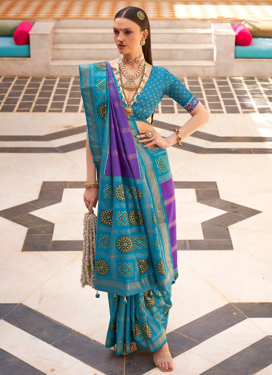 Contemporary Foliage Prints Silk Saree - S7561