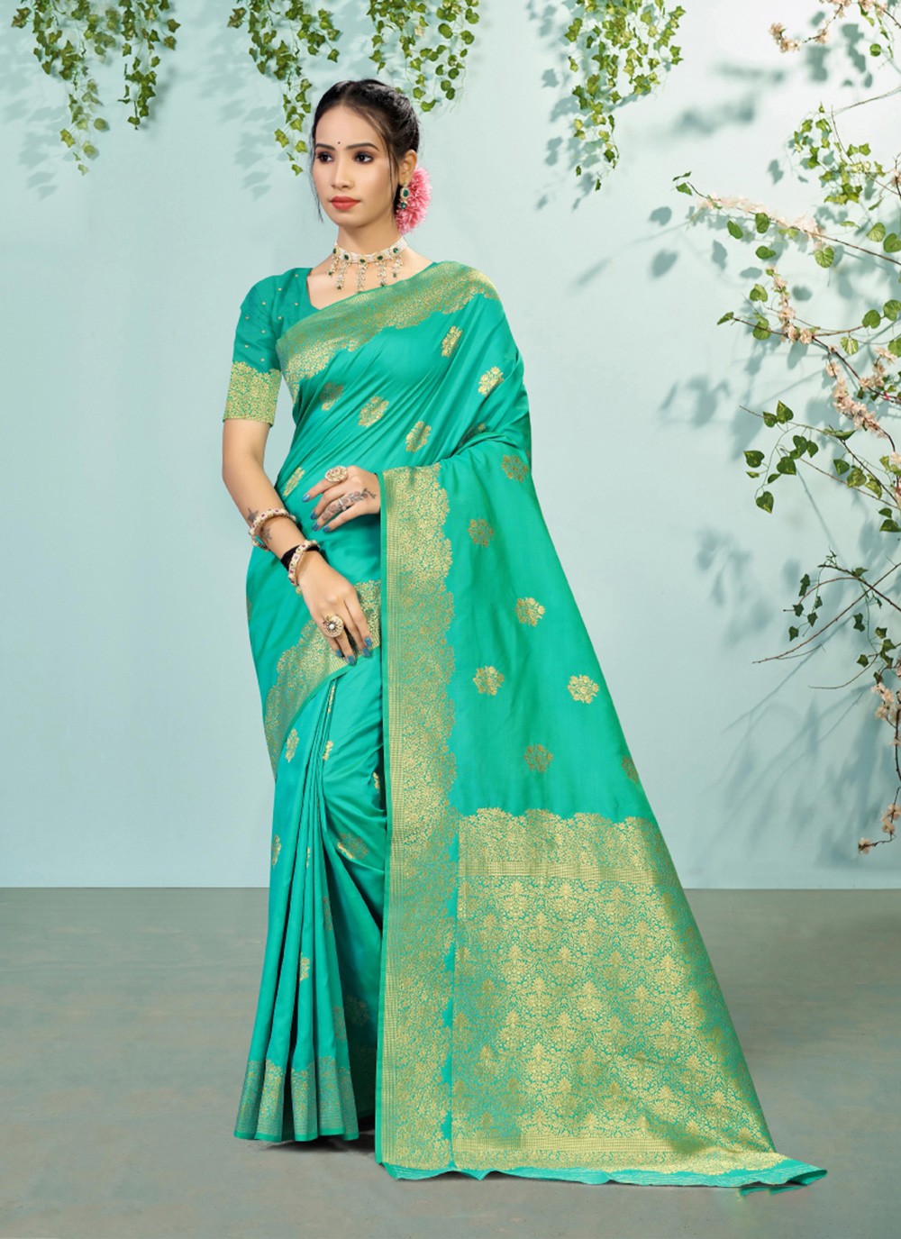 Classic Woven Silk Saree - S7371