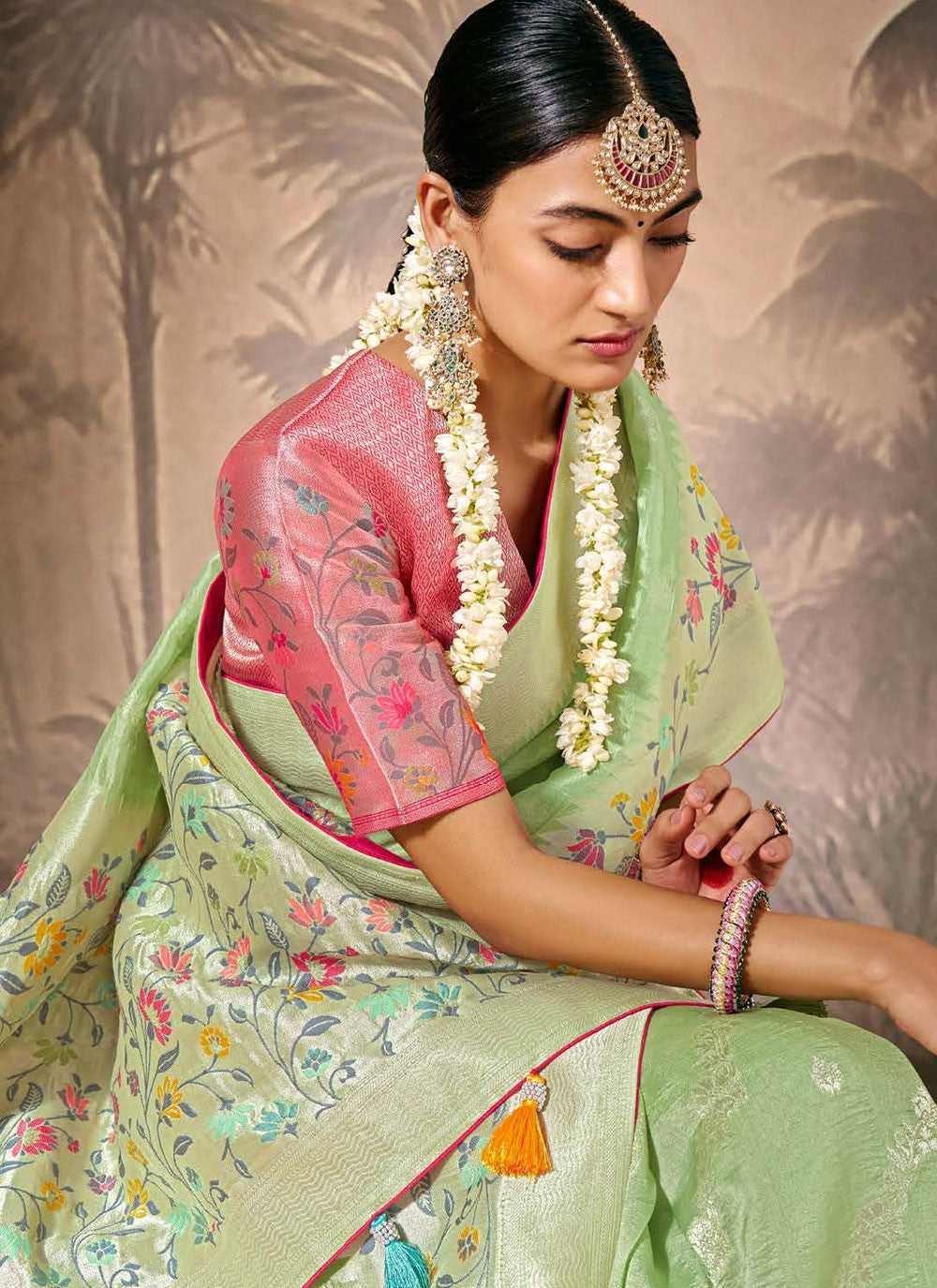 Classic Floral Printed Silk Saree - S8354