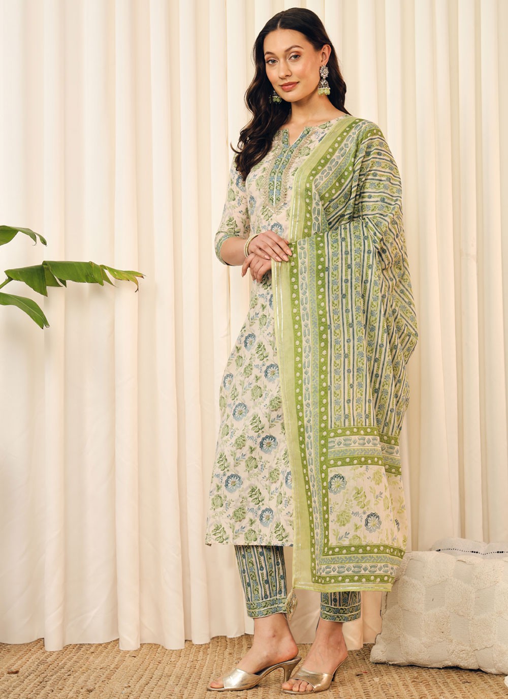 Pant Style Suit Floral Printed, Printed Off White T6704