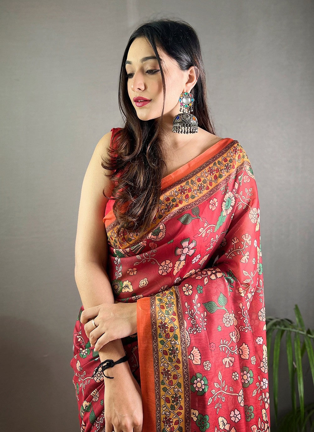 Contemporary Floral Printed Pink Cotton Saree S13684