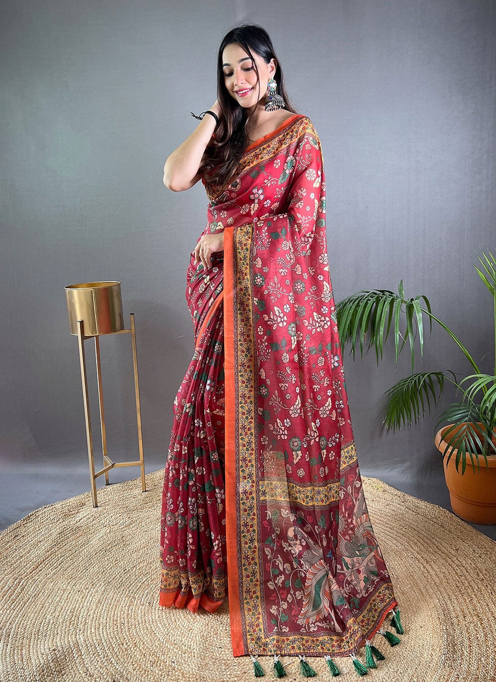 Contemporary Floral Printed Pink Cotton Saree S13684