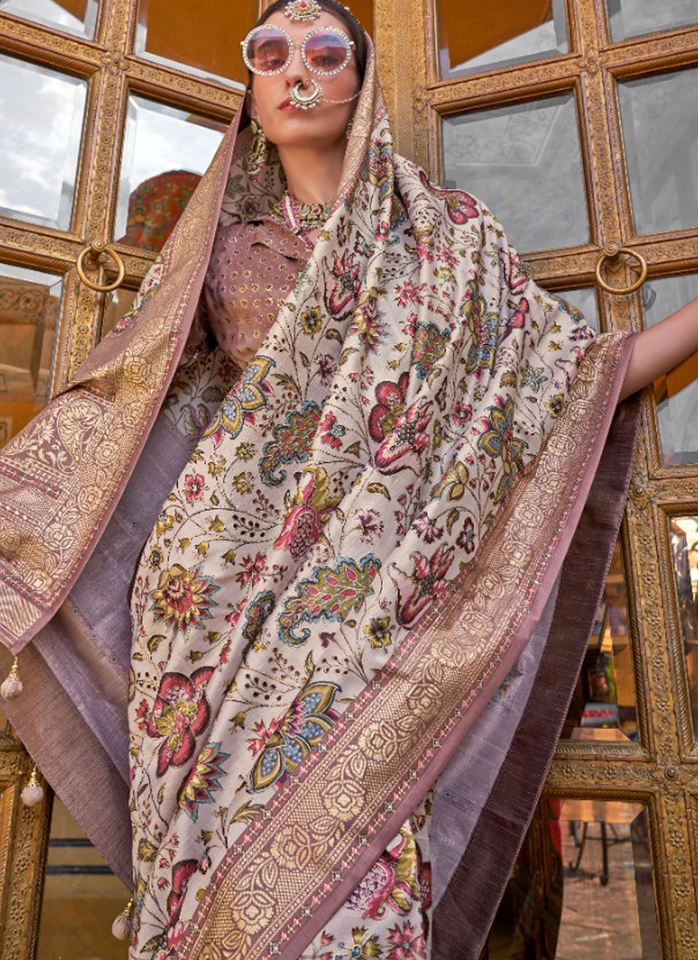 Border Work, Foliage Prints, Weaving Zari Silk Saree - S12095