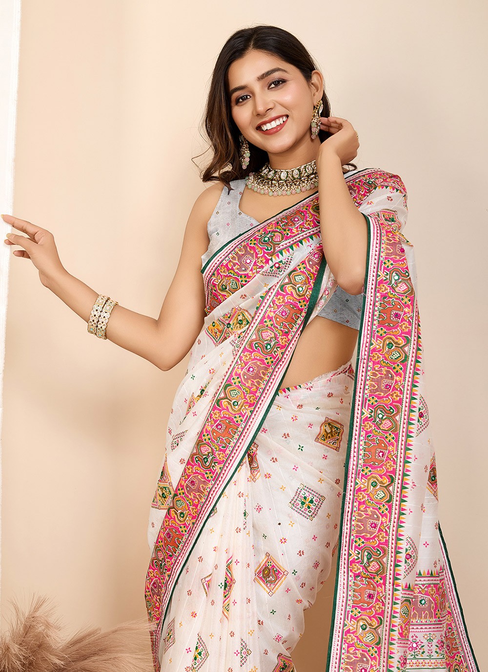 Foliage Prints Cotton White Saree S13928
