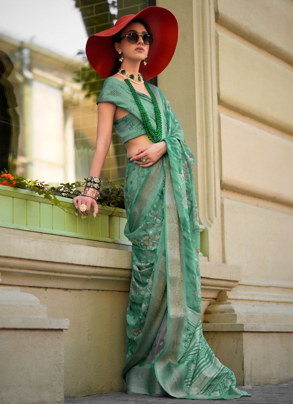 Green Georgette Traditional Saree Fancy Work S20326