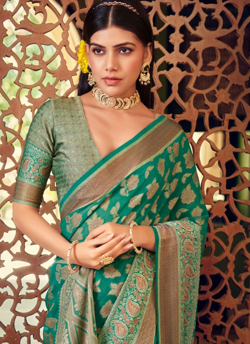 Weaving Zari Georgette Green Contemporary Saree S15494