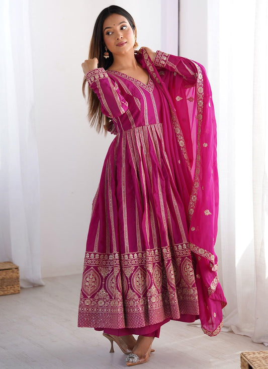 Anarkali Sequins, Thread Magenta T7112