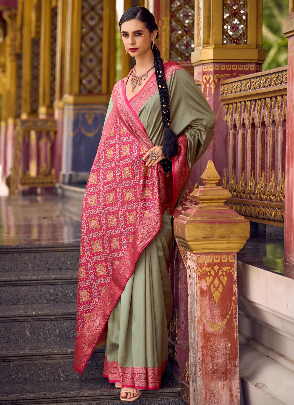 Green Silk Classic Saree Weaving Zari, Zari S16158