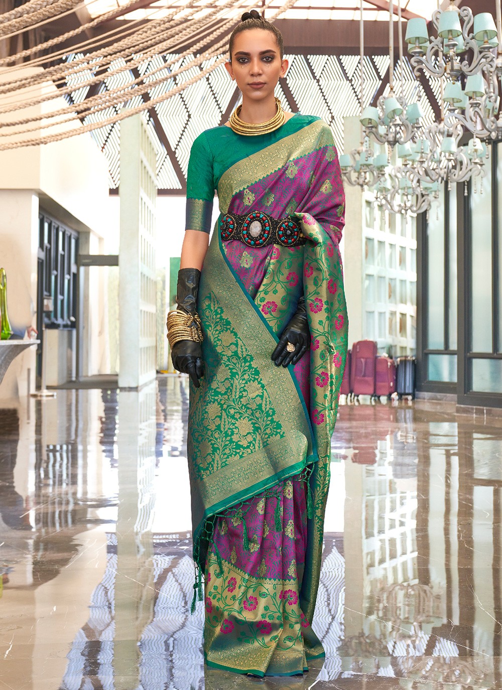 Traditional Weaving Zari Handloom Silk Saree - S3290