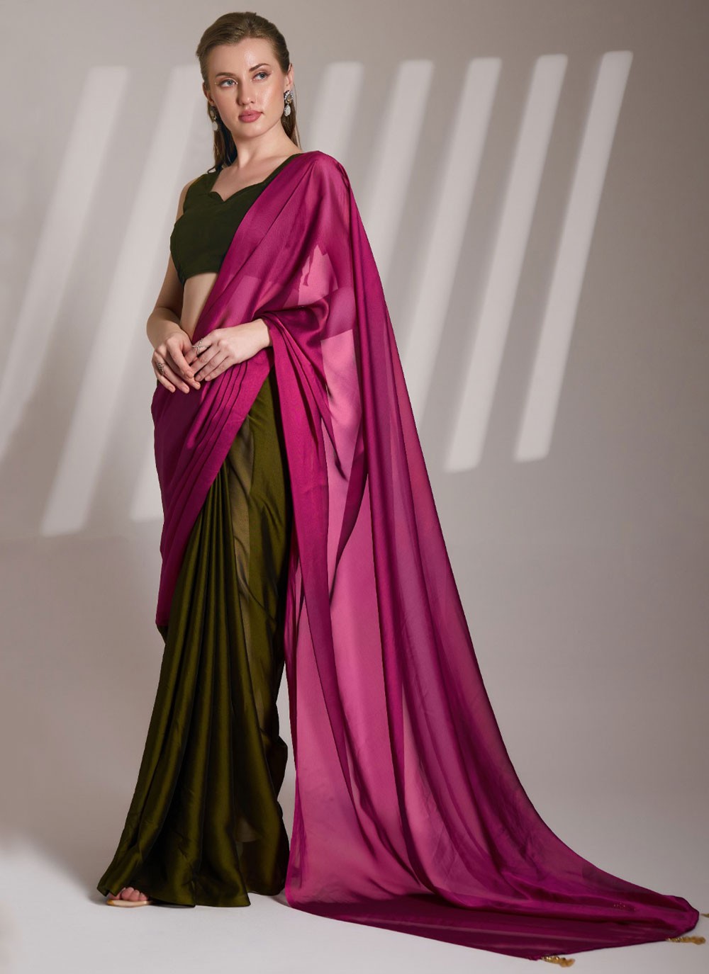 Designer Plain Green, Hot Pink Rangoli Saree S13442