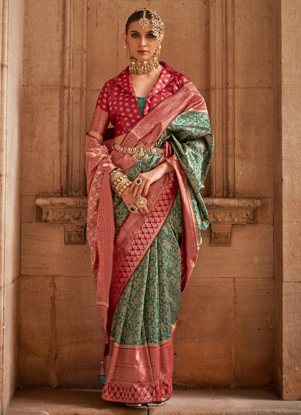 Classic Weaving Zari Banarasi Silk Saree - S3908