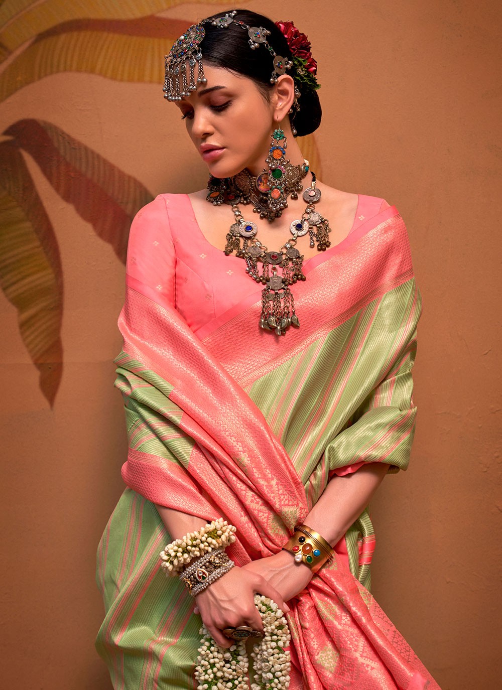 Classic Weaving Zari Handloom Silk Saree - S7229