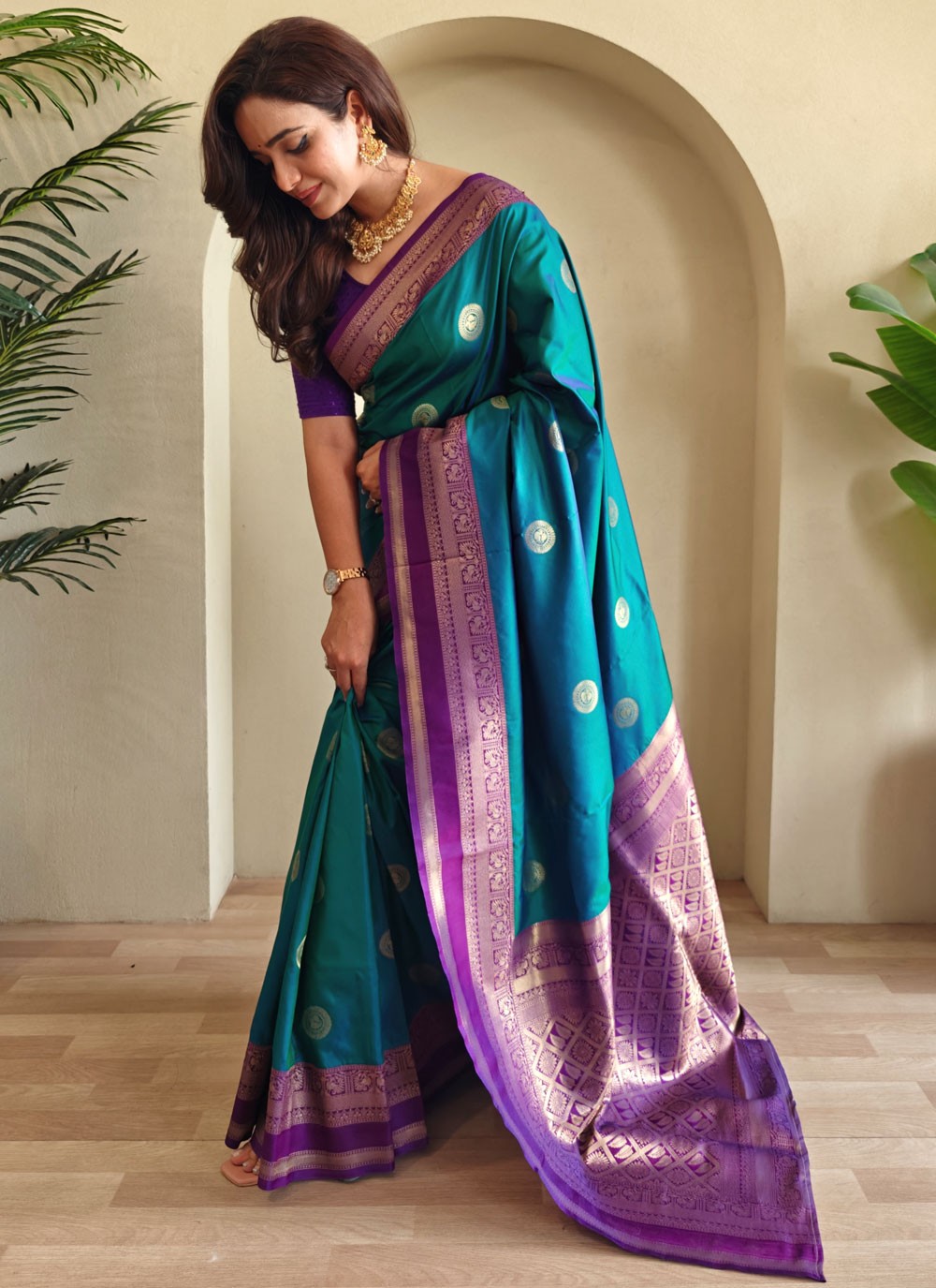 Green Silk Designer Saree Woven S17275