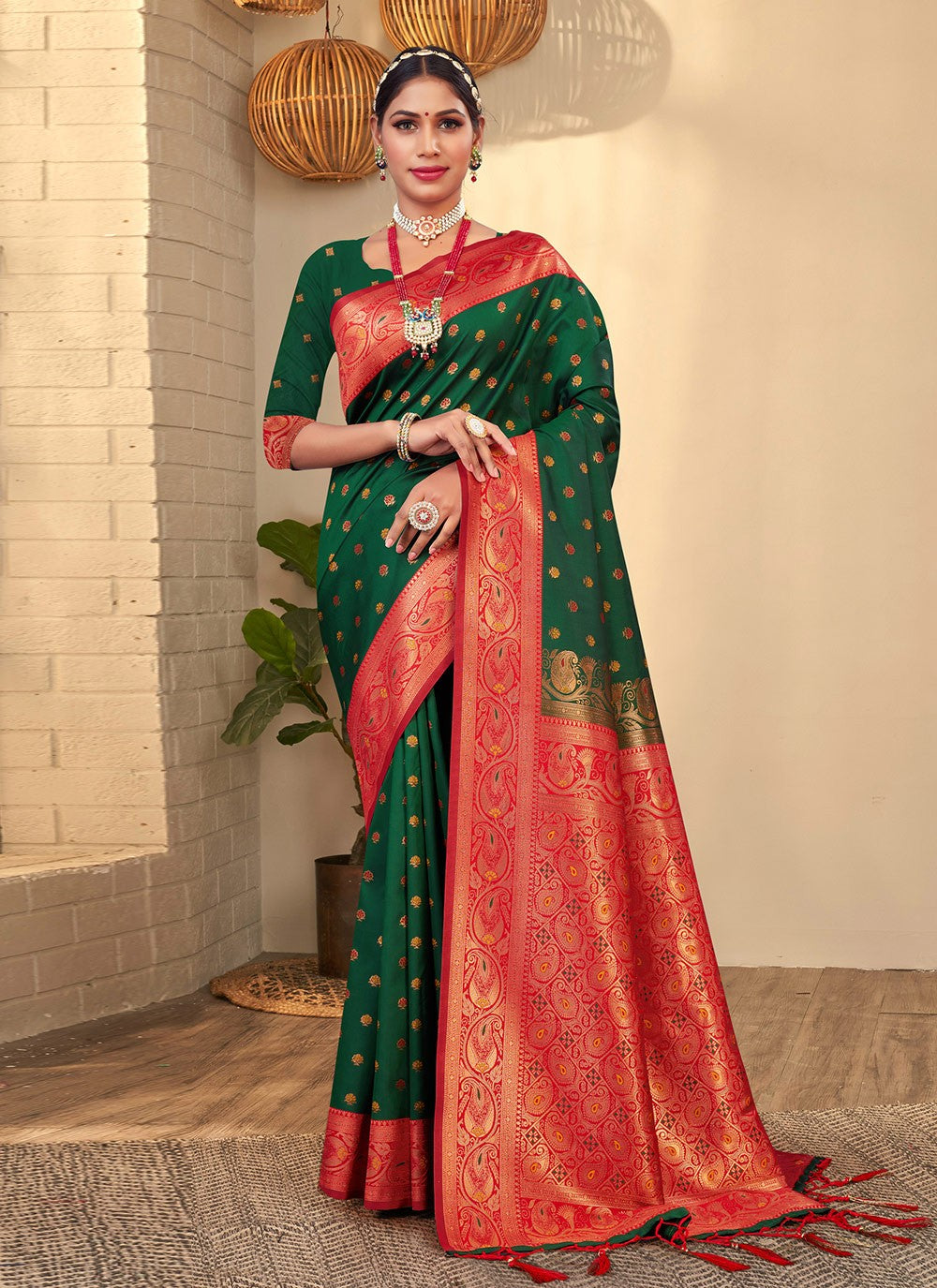 Traditional Weaving Zari Banarasi Silk Saree - S3535