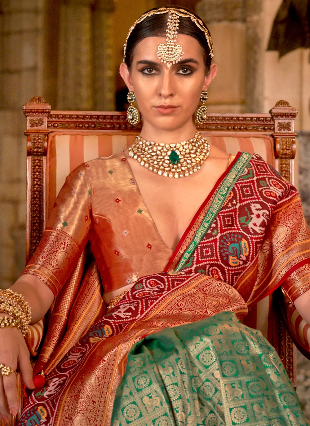 Trendy Meenakari Banarasi Silk Saree - S4928