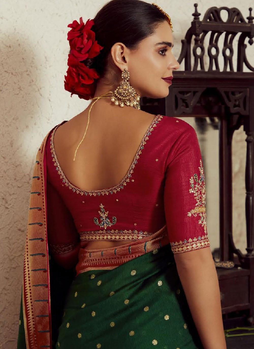 Contemporary Weaving Zari Brasso Saree - S7046