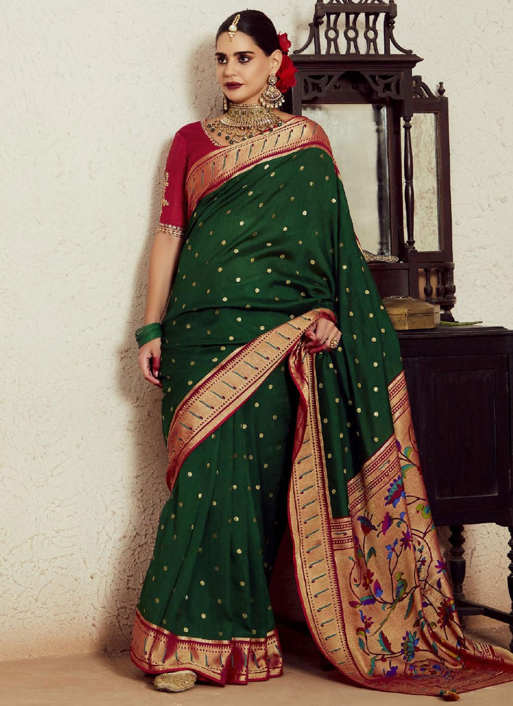 Contemporary Weaving Zari Brasso Saree - S7046