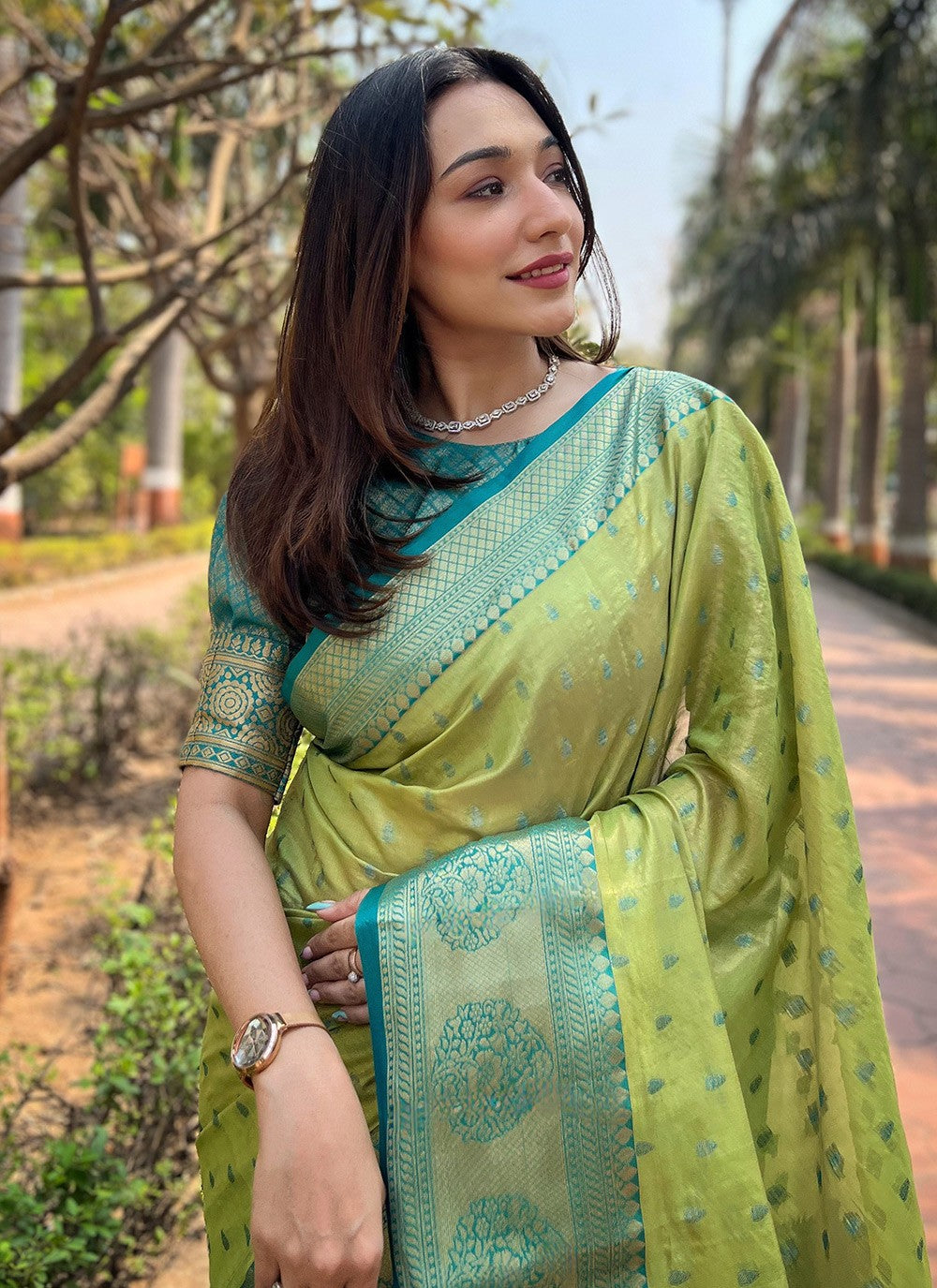 Classic Woven Silk, Tissue Saree - S7851