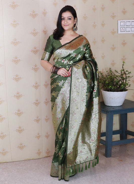 Green Banarasi Silk Contemporary Saree Woven S19525