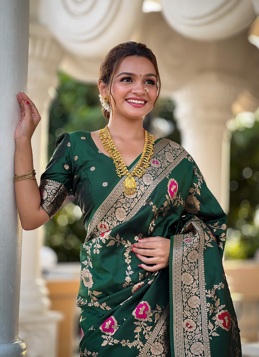 Green Banarasi Silk Classic Saree Meenakari S16321