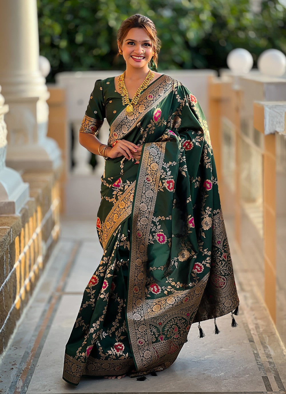 Green Banarasi Silk Classic Saree Meenakari S16321